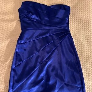 Sexy, short and Strapless blue satin dress